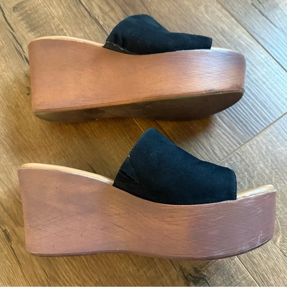 Madden Girl Black Platform Wedge Sandals - Picture 3 of 10